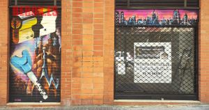 Graffiti Cerrajeria Juanjo Mural Barcelona 300x100000